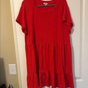 Crown & Ivy Bold Red Top